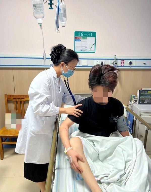 楠希配资 不是感冒！21岁小伙差点丢命！警惕：出现这些症状千万别硬扛